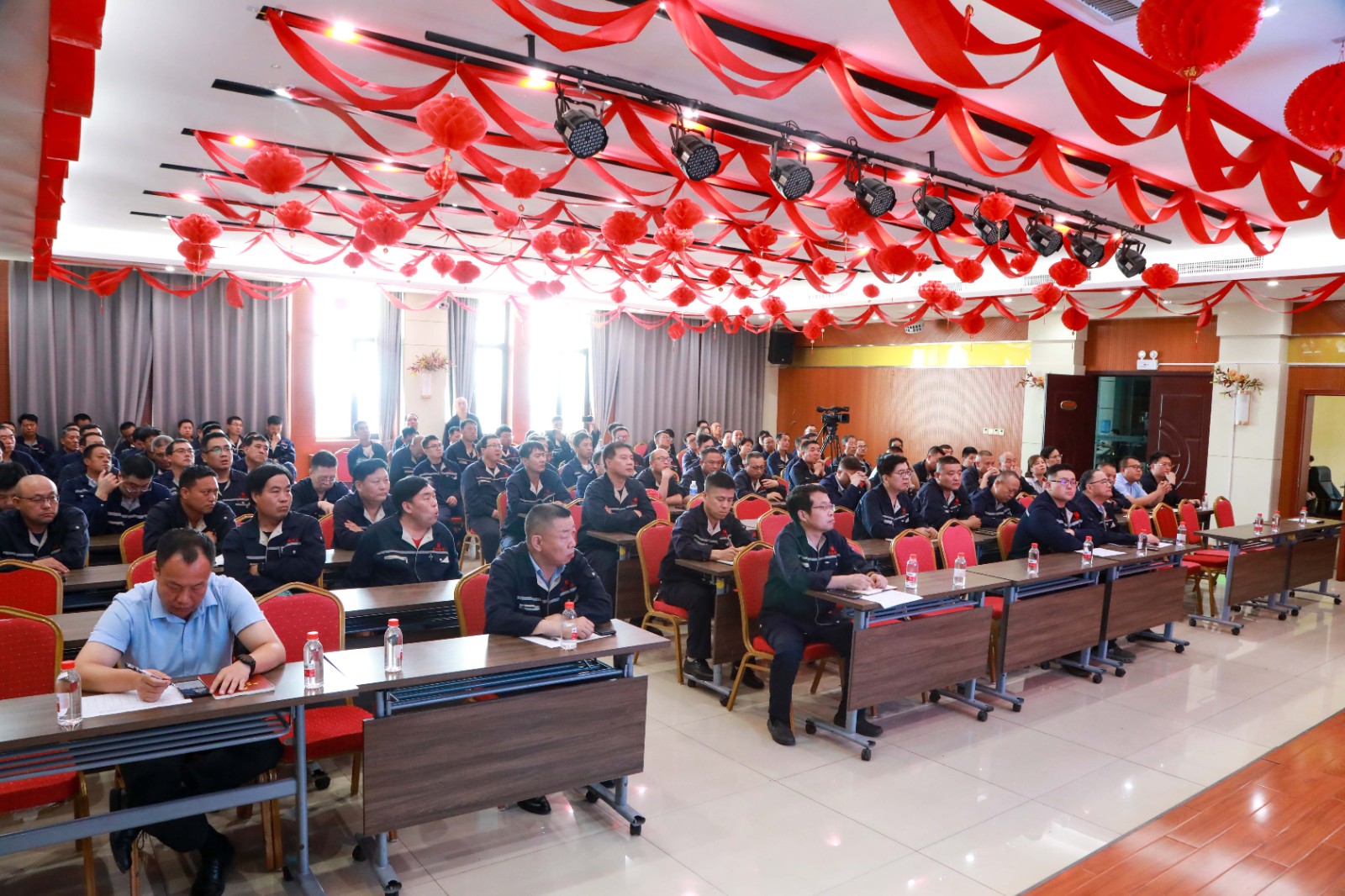 1751254836701873DBEY.jpg 5Y0A3459网站.jpg